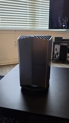Blackmagic eGPU Pro Radeon Vega 56 8GB VRAM Thunderbolt 3 (NO THUNDERBOLT CABLE)