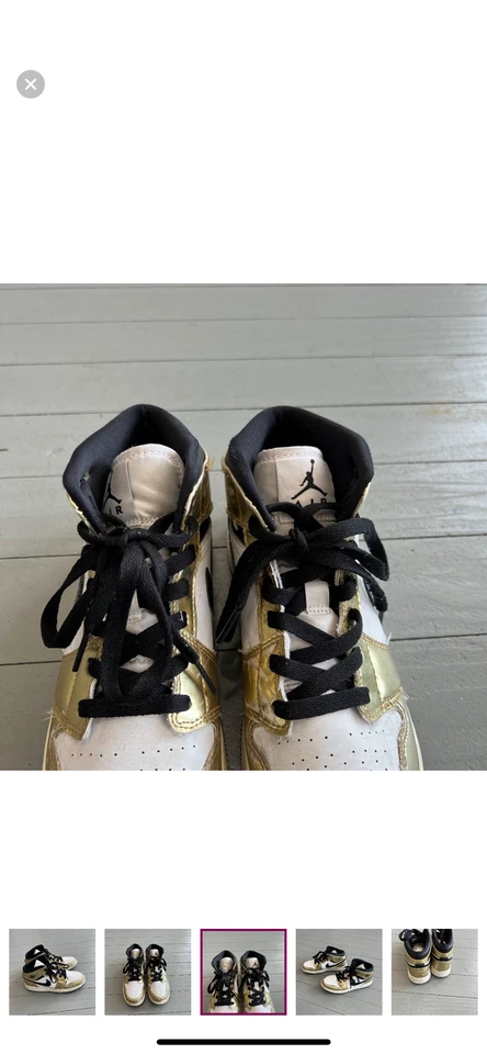 Air Jordan 1 Mid Zapatos Niños Talla 6.5Y Metálico Dorado DC1420-700 Tenis Foto 3 de 4