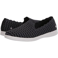 On the Go Capri Wavy Black Gray 136246 Skechers Slip On Flats