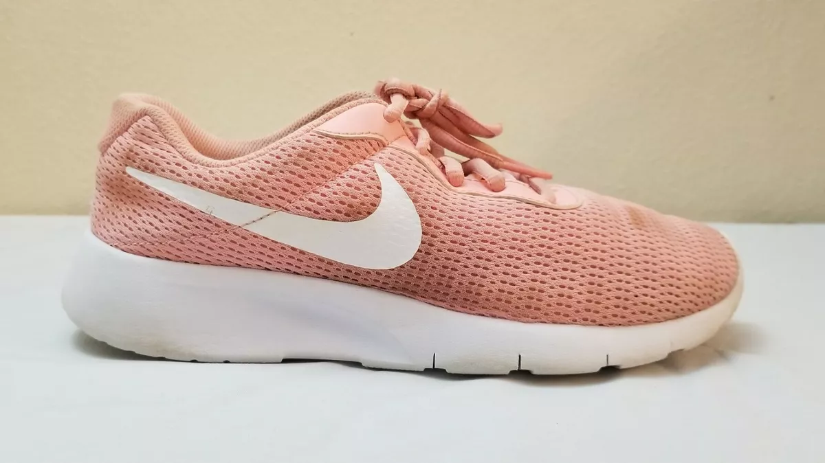 Familiarizarse Pigmalión Mono Nike Tanjun GS Bleached Coral/White Running Shoe 818384-605 Sz 6 Youth  Women 7.5 | eBay