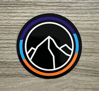 Patagonia Sticker Decal Exclusive Round Fitz Roy Mountain Authentic