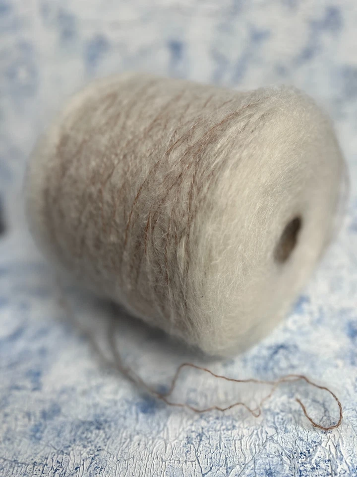 Kid Mohair Cone Yarn 70/15/15% Kid Mohair/Merino/Polyamide IGEA, per 100g - Image 4 of 4