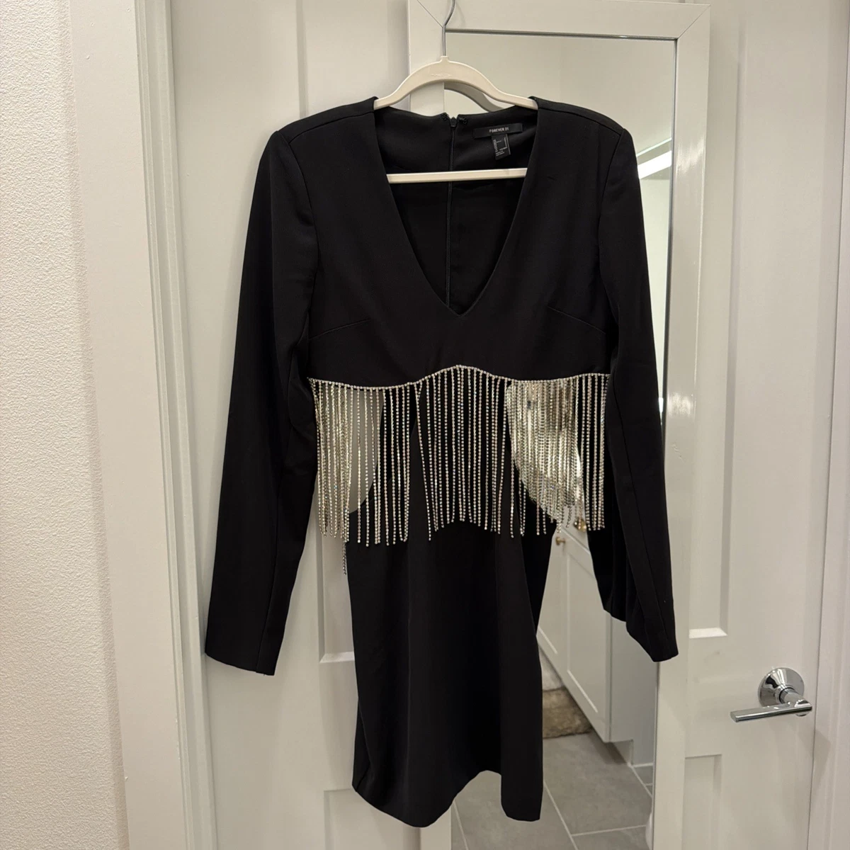 green emerald velvet dress Forever 21 Green Off Shoulder Ruffle Tie Long Sleeve Elastic Waist Mini  Dress M main image 1