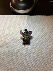2008 Disney Mystery Pin Star Wars Episode VI Stitch as Emperor Palpatine