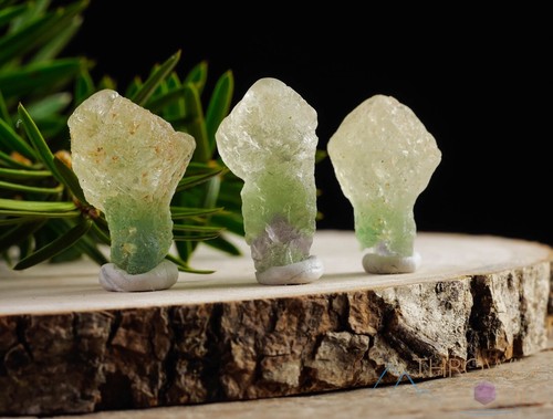 Green FLUORITE Raw Crystal Mushroom - Home Decor, Raw Crystals and Stones, E1441 - Picture 3 of 10