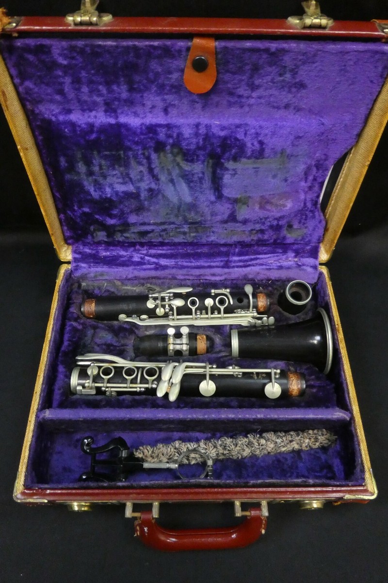 クラリネット ノブレ　Noblet Nフランス製 Leblanc Noblet 40 Intermediate Model Wooden Clarinet – Golden Era