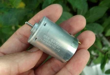 1pcs DC6V 18500RPM Large Torque Strong Magnetic Carbon Brush 380 Motor for DIY