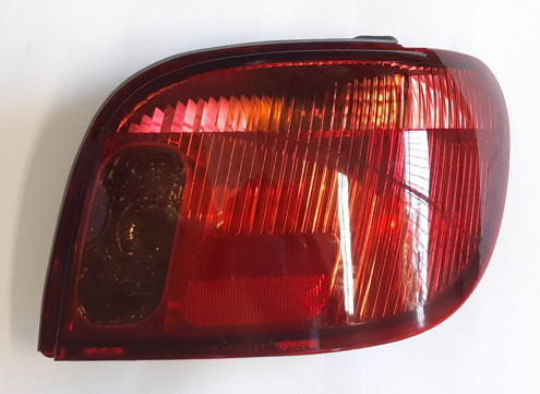 Feu arrière droit NPS T760A26C pour Toyota Hilux avec connecteur d'origine