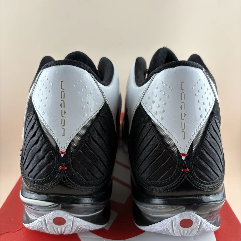 11,5 EE. UU. - AIR JORDAN 2009 NEGRO BLANCO 343084-062 Foto 4 de 4