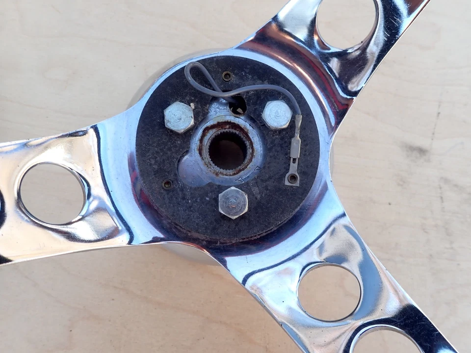 Volante vintage AMERICAN GRAFFITI John Milner 10" 1932 Ford Coupé BONITO Foto 2 de 4