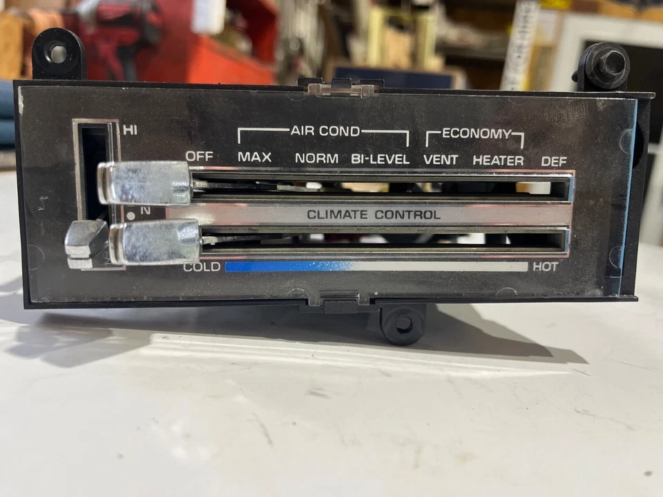 NICE 1975 1976 Buick Electra 225 Limited Estate Wagon Climate Control AC Heater - Image 2 of 4