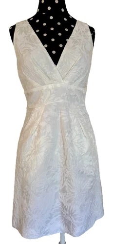 Michael Kors Abito da sole bianco senza maniche floreale testurizzato senza maniche Taglia 2 Italia