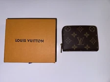 LOUIS VUITTON Zippy Coin Purse Monogram