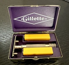 Vintage 1911 King C Gillette Single Ring Set/No Cracks/B960732/Updated Case
