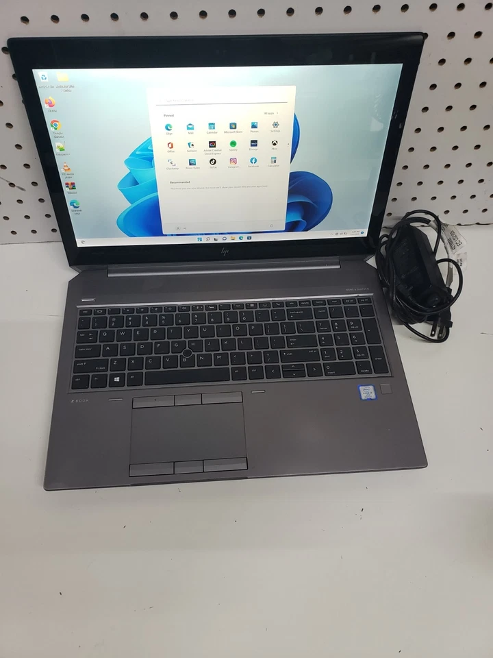 HP ZBOOK 15 G5 15.5" Intel Core i7-8850H 2.60GHz 32GB RAM, 1TB SSD, WIN 11 PRO - Image 2 of 4