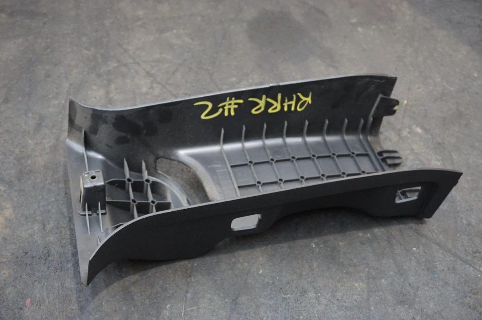 Interior lateral derecho central pilar B moldura superior negra 25858004 Hummer H2 08-09 Foto 3 de 4