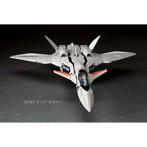 Hasegawa 1/72 Macross Plus VF-11B Thunderbolt 1/72 Model Kit w
