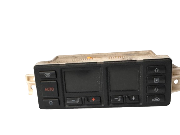 1997 1998 Audi A4 /C Heater Climate Control Unit P/N: 8D0 820 043