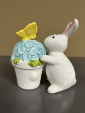 Pier 1    Bunny & Butterfly Salt & Pepper shaker set   new/unused
