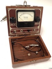 V. MUELLER & CO TYPE B ELECTRONIC TONOMETER No. 968 VINTAGE!