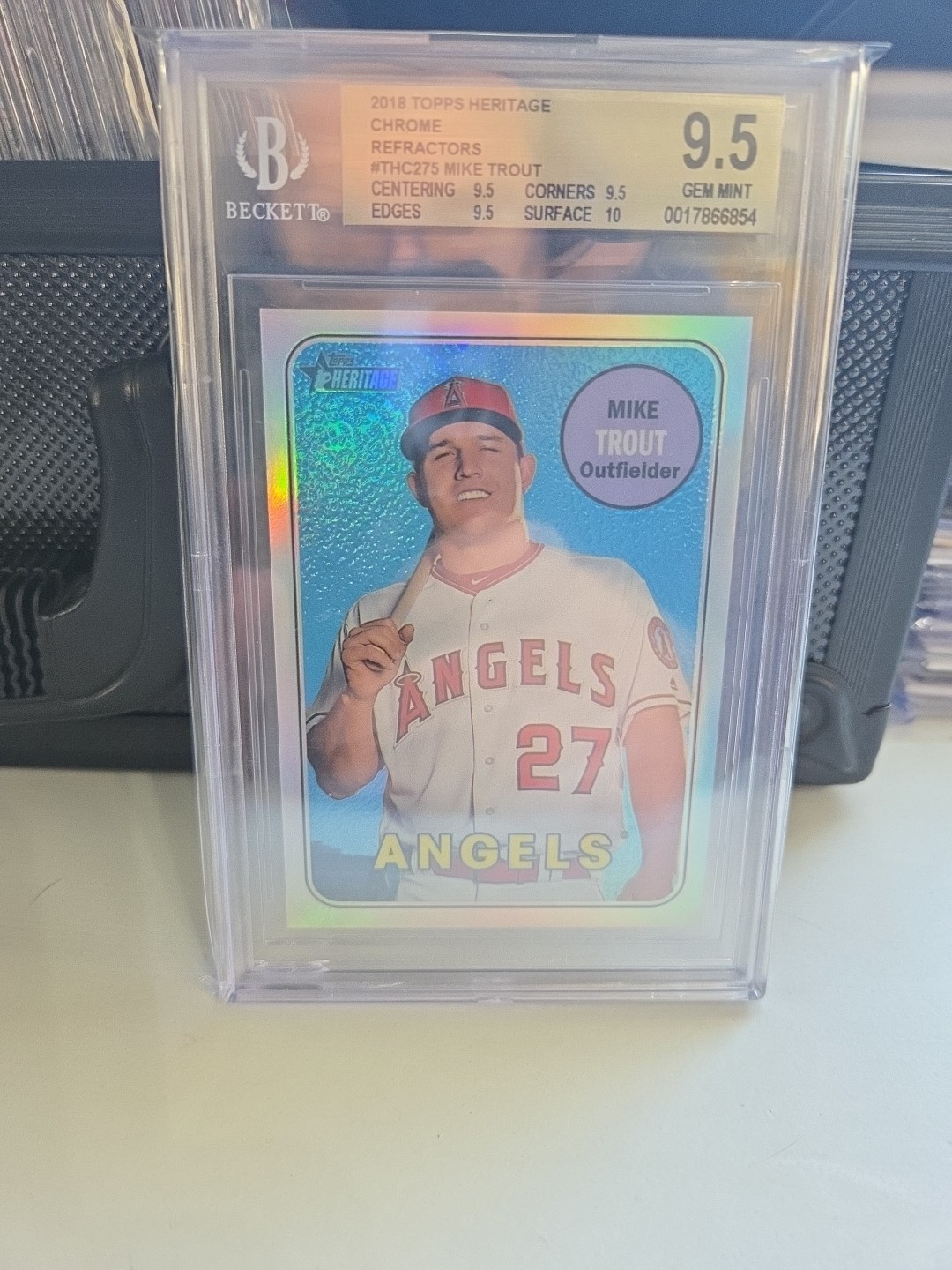 2018 Topps Heritage - Mike Trout #THC-275 Chrome Refractor /569 BGS 9.5