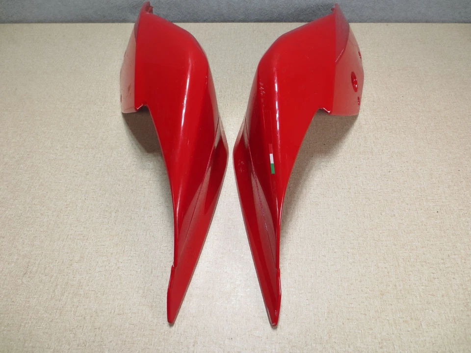 Carenados traseros izquierdo derecho Ducati 959 1299 Panigale OEM 48212021A 48212031A Foto 2 de 4