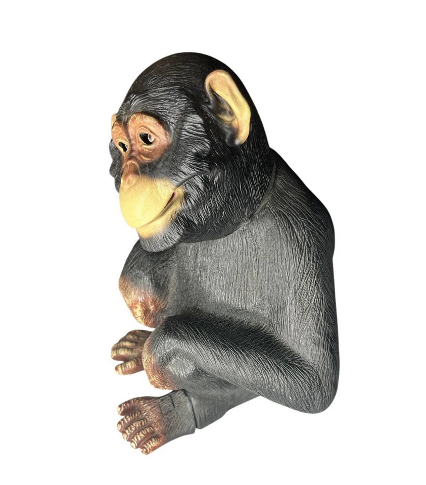 WOW WEE INTERNAL LTD BATTERY OPERATED ANIMATRONICS CHIMPANZEE TOY 1999 vintage  - Image 2 of 4