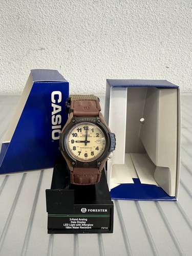 Montre pour homme Casio Forester FT-500WC-5BVCF boîtier en résine marron beige bracelet en nylon - Photo 1 sur 9