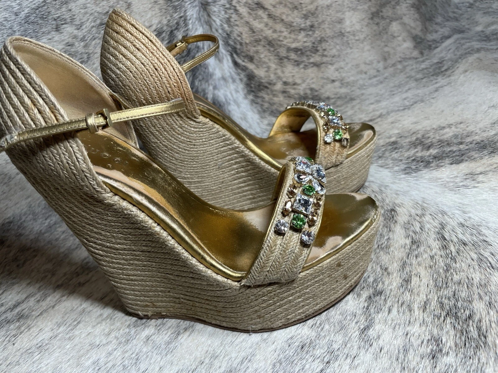 Espadrilles femme Gucci jute ornements cristal taille 37 (US 6)