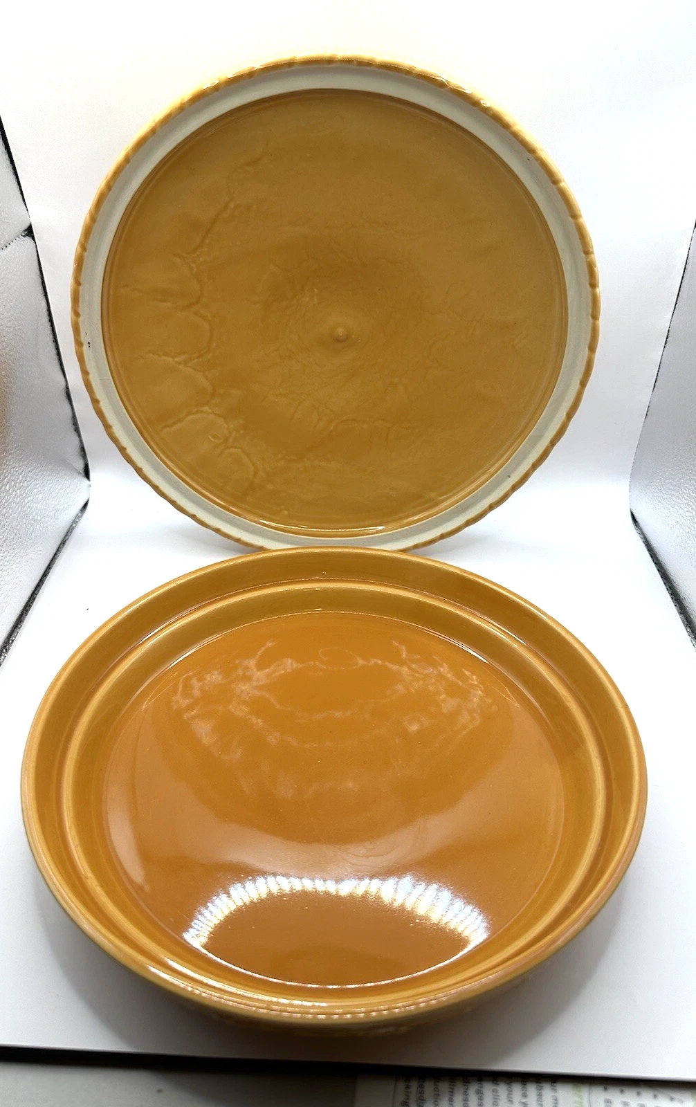 Pie Server Covered Ceramic Pie Plate Bird Handle Lid Large 10.5 rim diameter