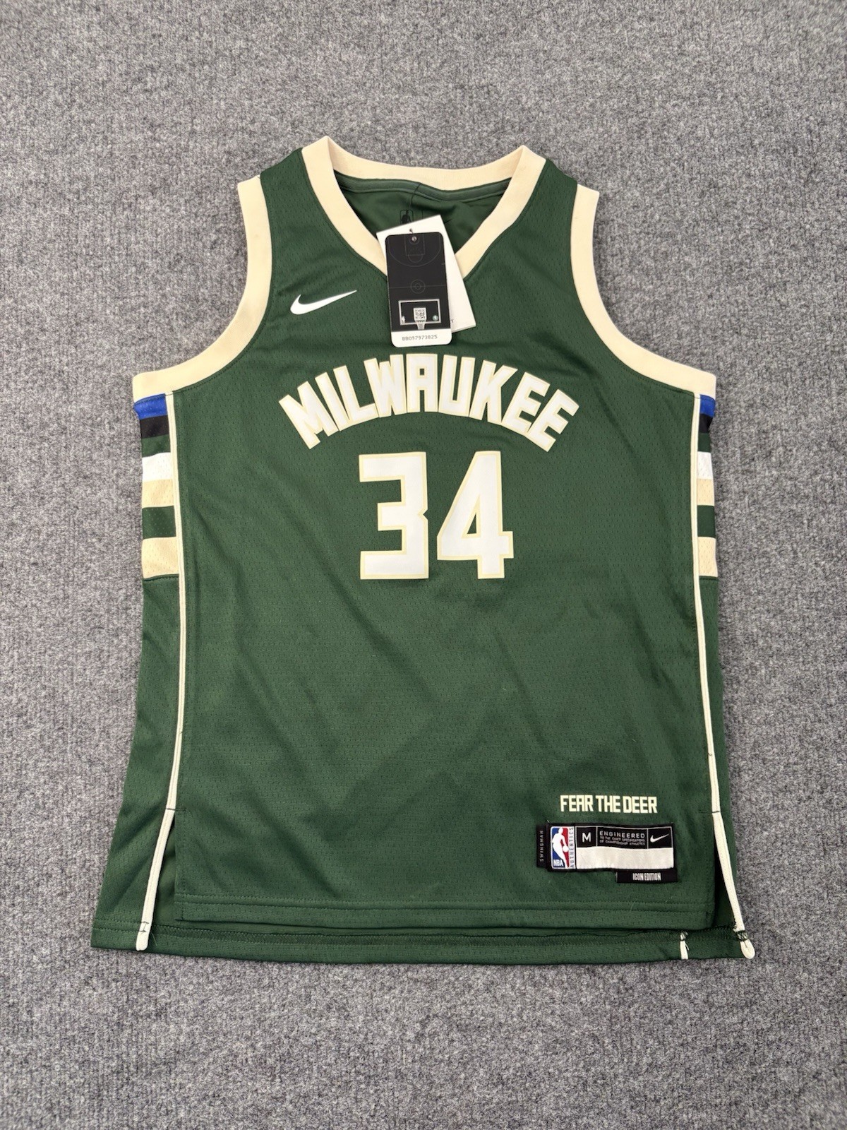 Nike Giannis Antetokounmpo Milwaukee Bucks Icon Edition Swingman Jersey Youth M