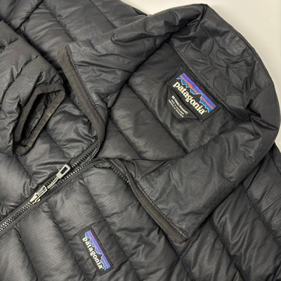 Patagonia Men's M Black Down Sweater Puffer Jacket Full Zip *Flaw Sleeve* 84674