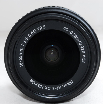 NIKON DX AF-S Nikkor 18-55mm F3.5-5.6 G VR II Lens w/HOOD From