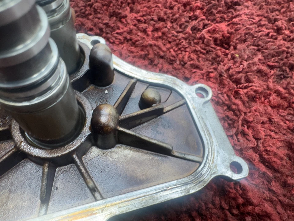 Electroválvula de árbol de levas variable motor BMW F01 F13 F06 F10 F15 VVT OEM 112K Foto 4 de 4