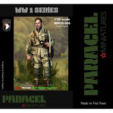 PARACEL MINIATURES WWII SERIES SET WW35-006 CPT RONALD SUB MACHINE GUNNER
