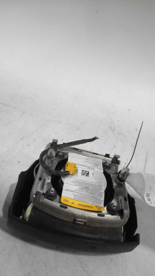 Used Air Bag fits: 2004 Chevrolet Express 2500 van driver Grade A Foto 2 de 4