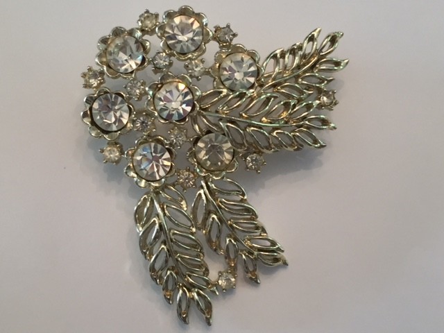 Vintage Signed Coro Rhinestone GT Brooch Exquisite - Etsy Vintage Signed CORO Textured Gold Tone Crystal Rhinestone Flower Brooch main image 2
