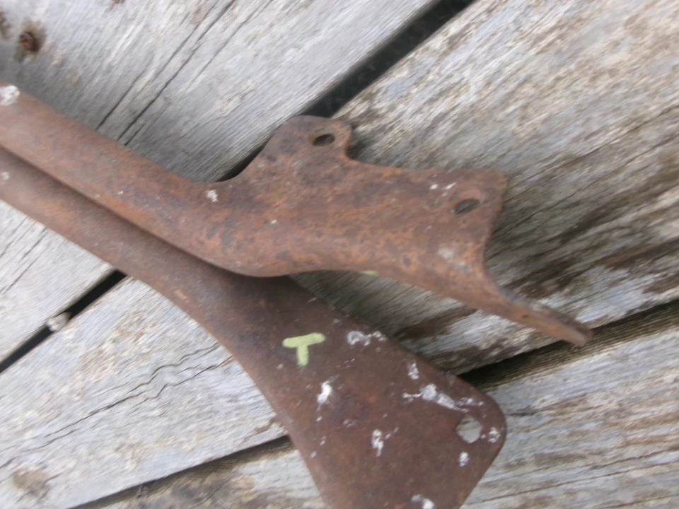 1923 1924 1925 FORD MODEL T ROADSTER TOURING CAR WINDSHIELD STANCHIONS POSTS - Image 3 of 4