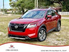 2025 Nissan Pathfinder SL Sport Utility 4D