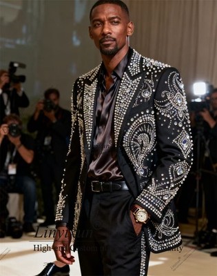 Stunning Gem Crystals Men Suits Peaked Lapel Groom Tuxedos Customized Wedding