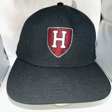 HARVARD UNIVERSITY CRIMSON Under Armour Lg/XL Baseball Hat Cap Black Flexfit