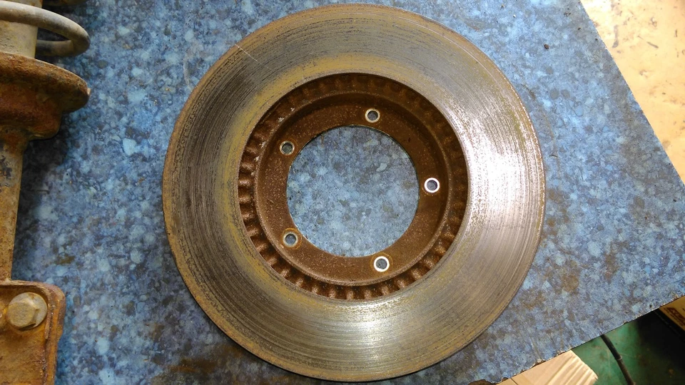 Disco de freno delantero Porsche 944 (1981-1985) Foto 3 de 4