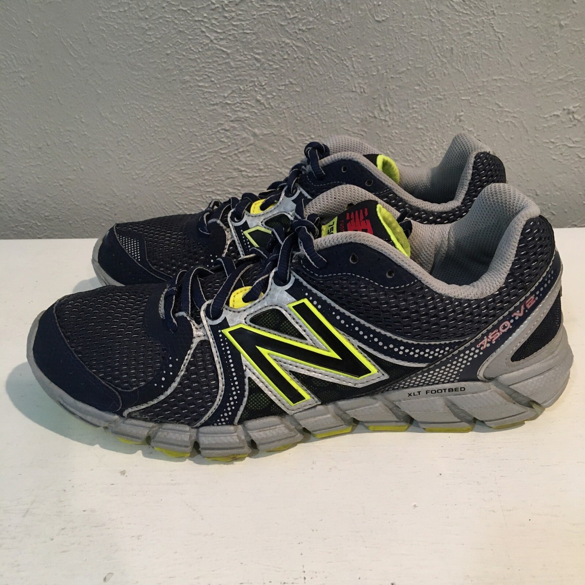 New Balance 750 V2 Mens Size 8.5 D Sneakers Low Top Trail