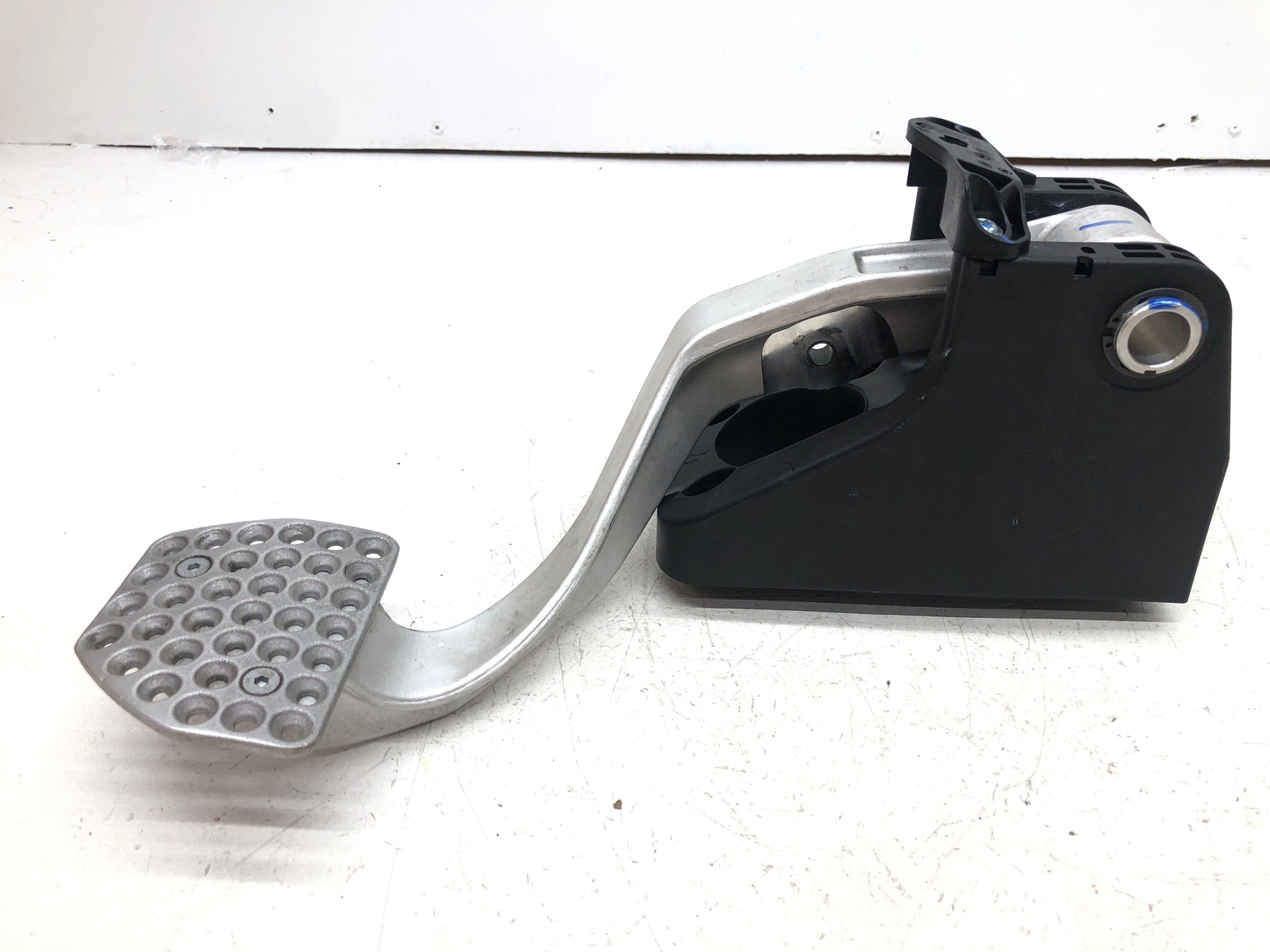 2017-2020 FERRARI GTC4LUSSO BRAKE PEDAL 261832 OEM