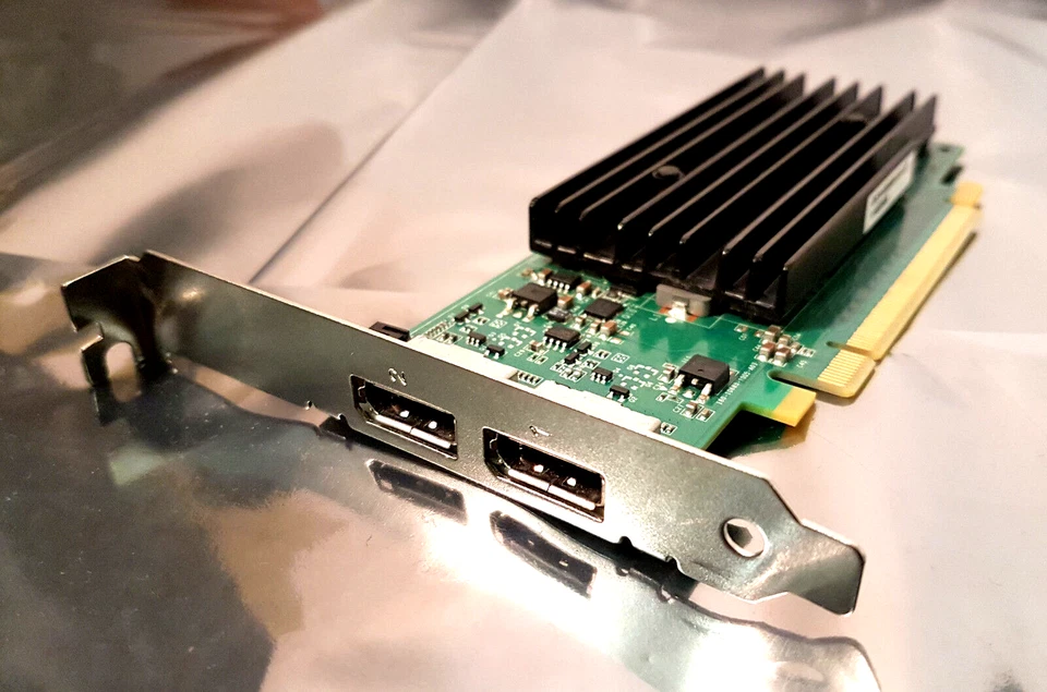 nVidia Quadro NVS 295 256MB PCI-E Video Graphics Card Elite 8200 T3500 - Image 2 of 4