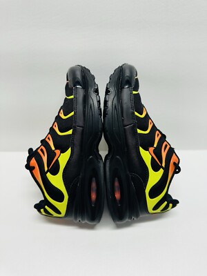 nike air max plus black volt total orange