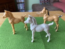 Vintage Hartland Plastic Toy Horses Lot Of 3 No Point Watching