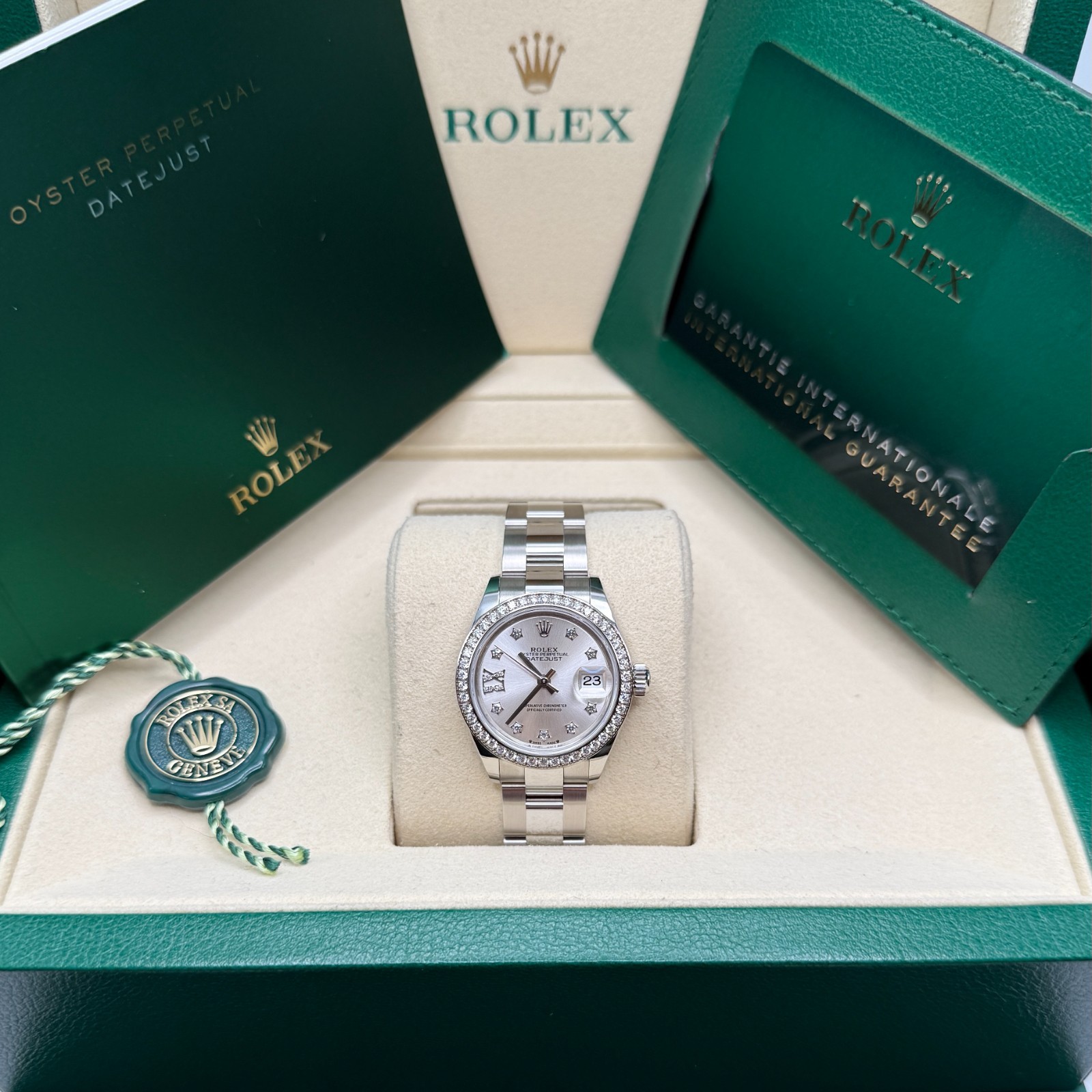 Rolex Lady-Datejust NEW 2026 Silver Star Diamond Dial Steel Diamond Bezel Oyster image 8