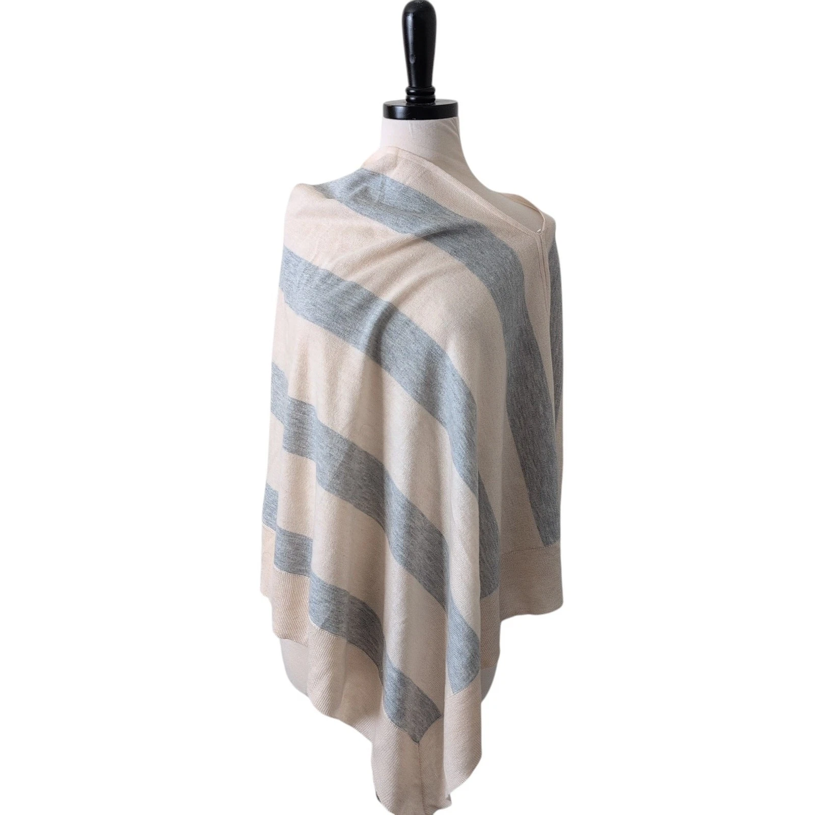 Kerisma Women’s Wool Blend Poncho Shawl OS Asymmetrical Ivory Grey Stripes EUC