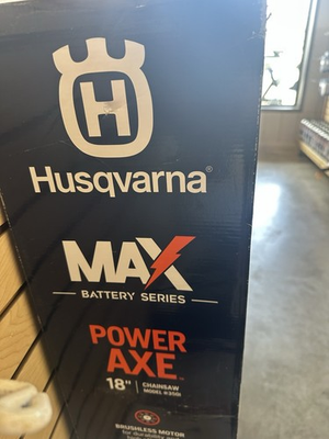 #ad NEW Husqvarna 320iL MAX Battery Trimmer Complete Kit with Battery Charger $299.99